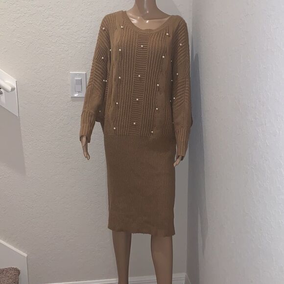 Cable Knit Camel Sweater Dress with Pearls - Picture 1 of 17